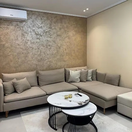 Hugo House Appartamento Vlorë